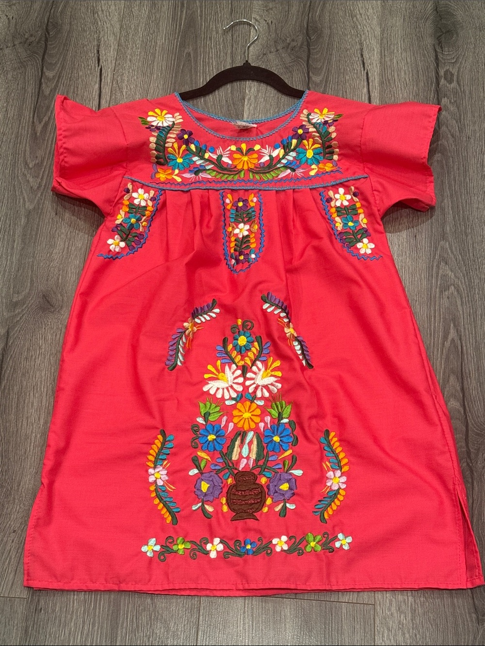 🧨Girls' Red Embroidered Floral Authentic Festive Traditional Mexican Dress - Picture 2 of 9